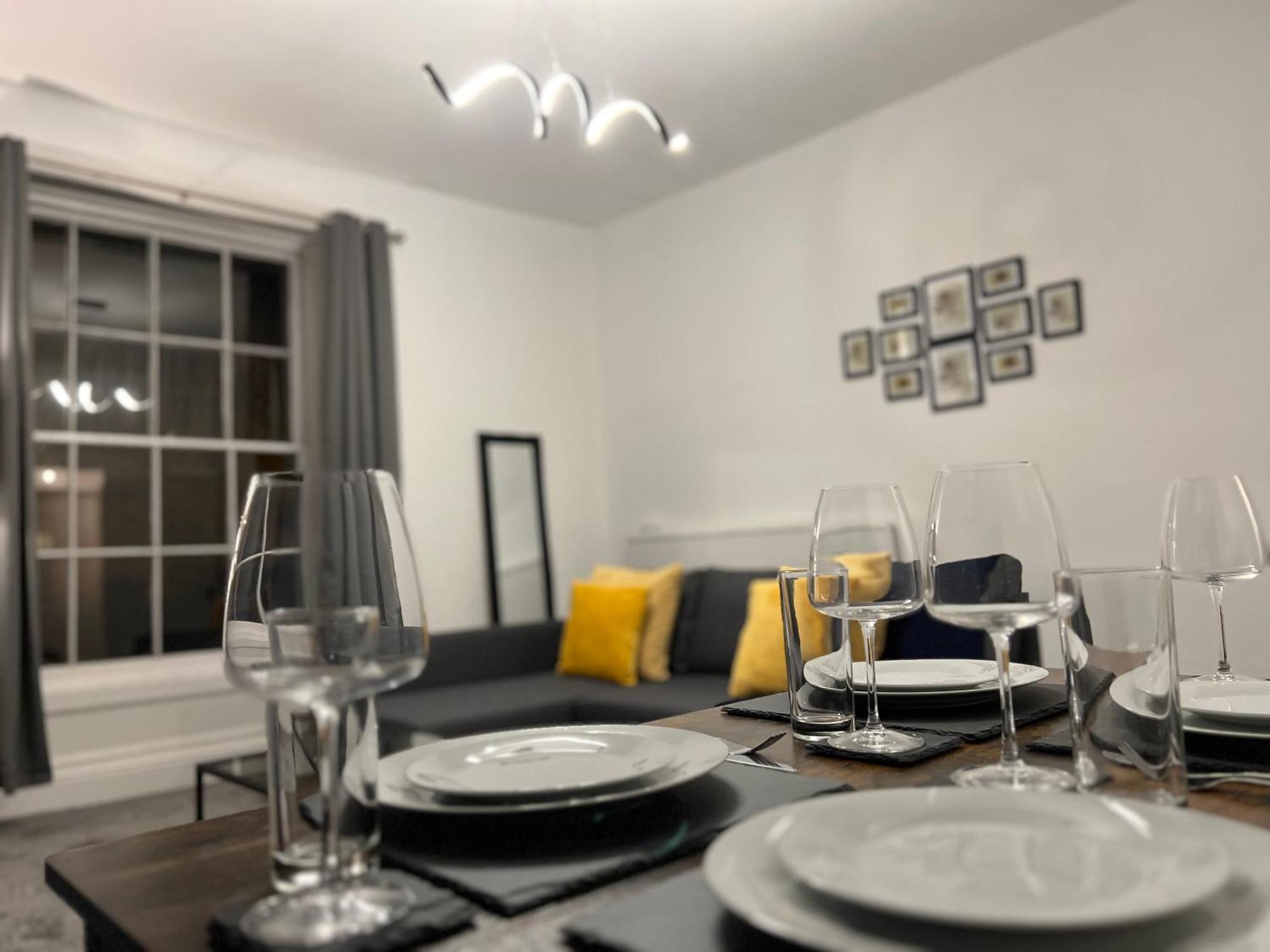 Centralised Meridian Place By Prescott Apartments Bristol Dış mekan fotoğraf